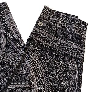 LULULEMON Wunder Under Leggings High Rise Tights Pants Entwined Size 4 Boho